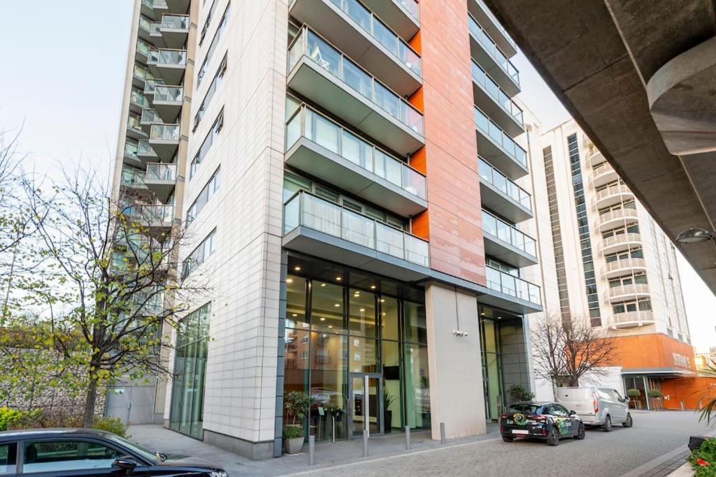 London Skylineviews 2 Bed 2 Bath Flat Near Canary Wharf, O2 & Excel Exterior foto