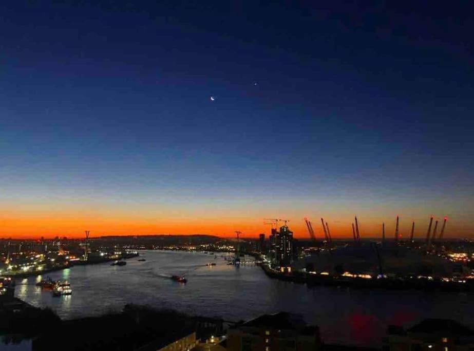 London Skylineviews 2 Bed 2 Bath Flat Near Canary Wharf, O2 & Excel Exterior foto